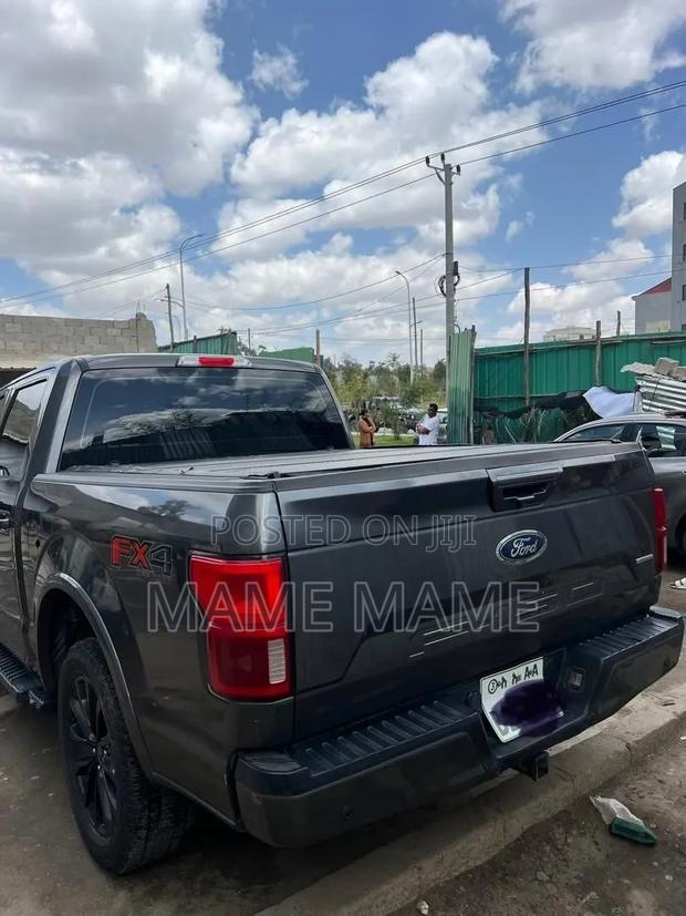 Ford F-150 2022 Black