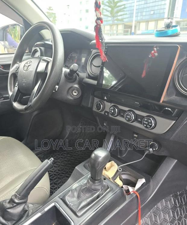 Toyota Tacoma 2020 Gray