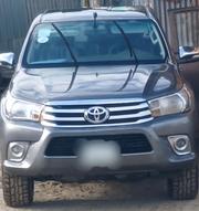 Toyota Hilux 2017 Gray for sale