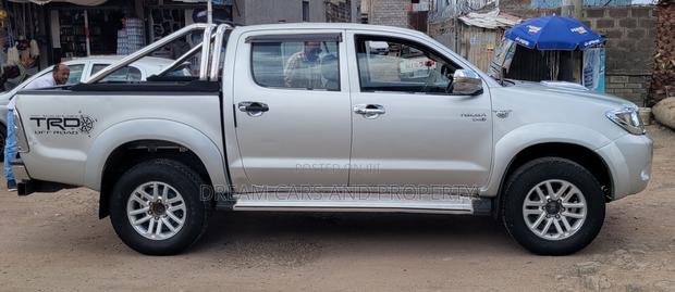 Toyota Hilux 2.5 D-4D Double Cab 4x4 SRX 2007 Silver
