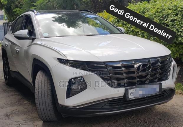 Hyundai Tucson 2022 White