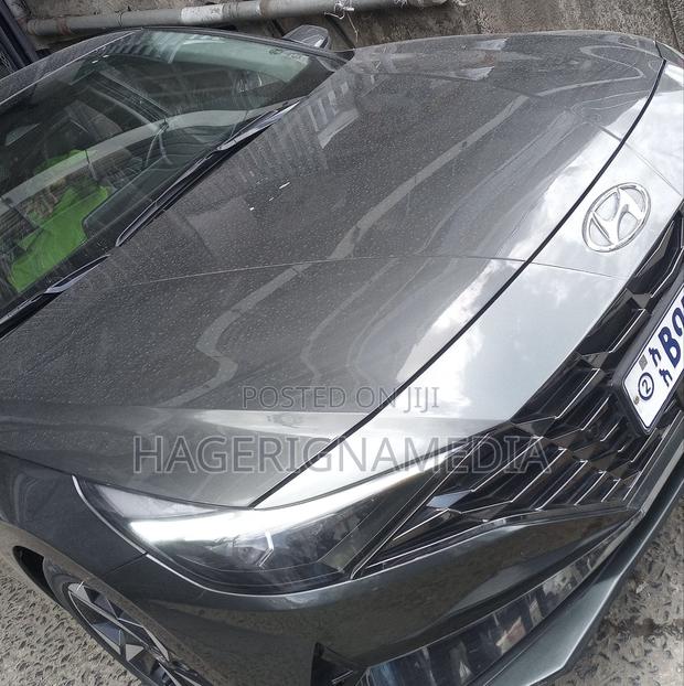 Hyundai Avante 2021 Black