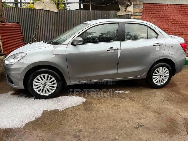 New Suzuki Dzire 2023 Silver