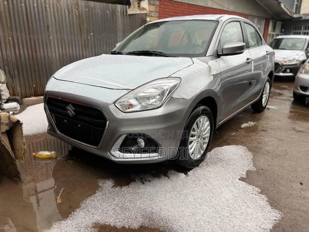 New Suzuki Dzire 2023 Silver