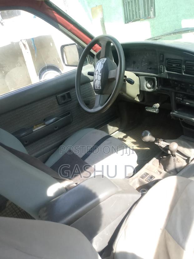 Toyota Hilux 1996 White