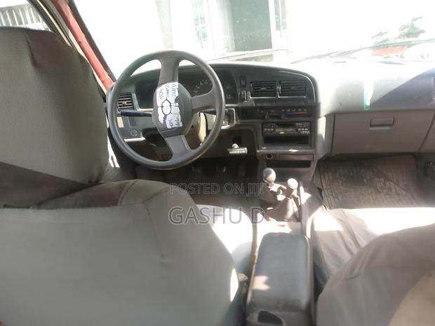 Toyota Hilux 1996 White