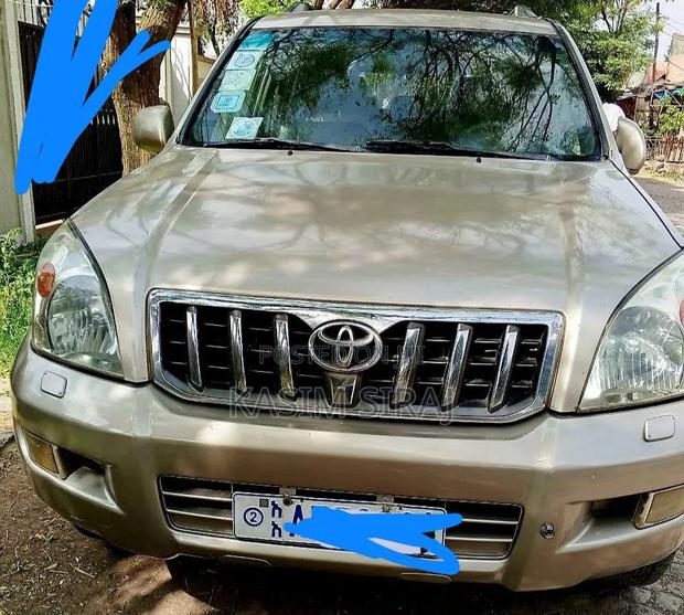 Toyota Land Cruiser Prado 2006 Brown