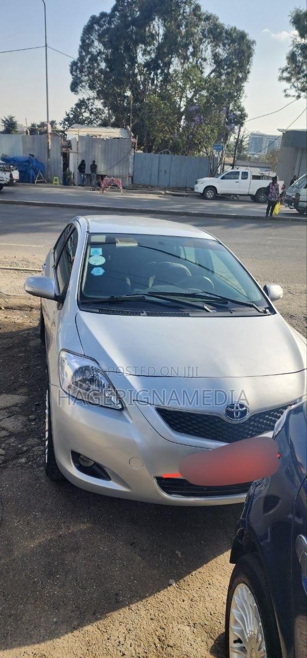 Toyota Belta 2007 Silver