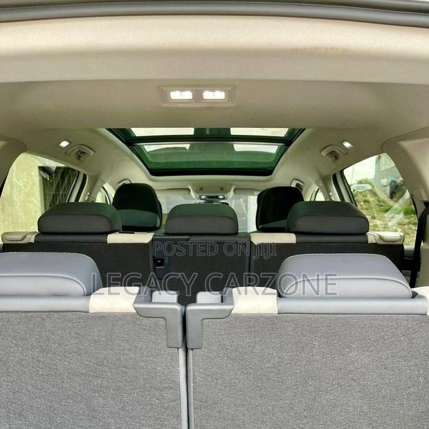Volkswagen ID.6 2022 White