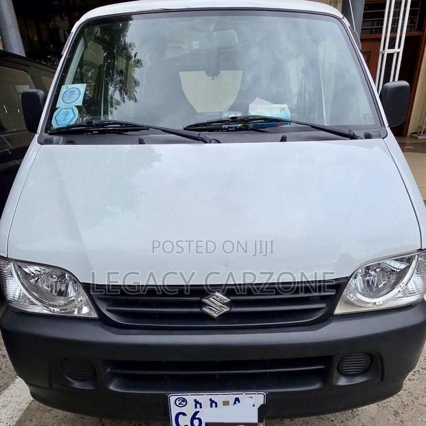 Suzuki Eeco 2024 White