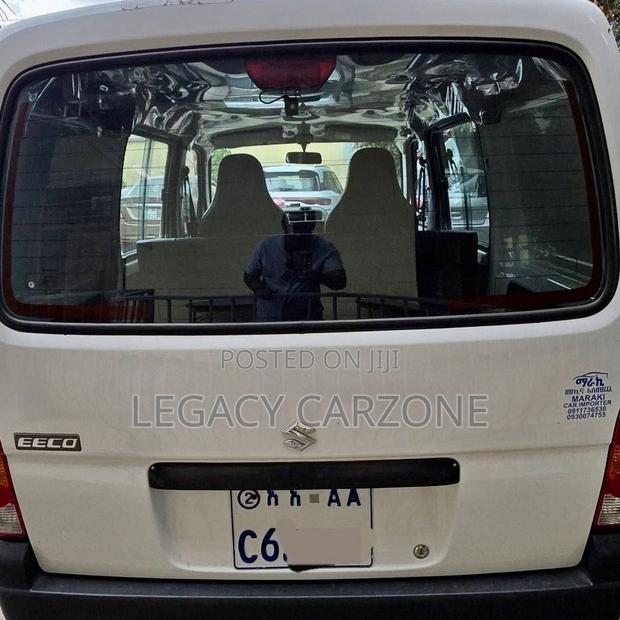 Suzuki Eeco 2024 White