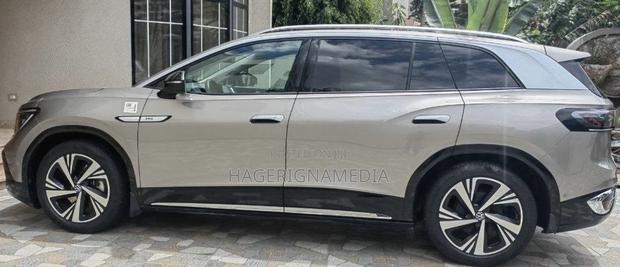 New Volkswagen ID.6 2023 Silver