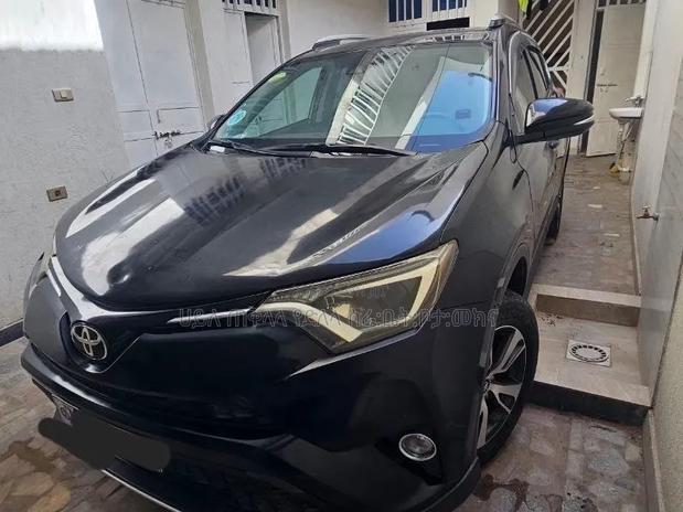 Toyota RAV4 2019 Matt Black