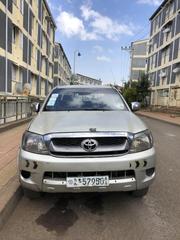 Toyota Hilux 2009 Brown for sale