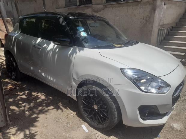 Suzuki Swift 2022 White