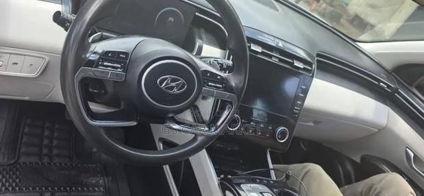 Hyundai Tucson 2022 Silver