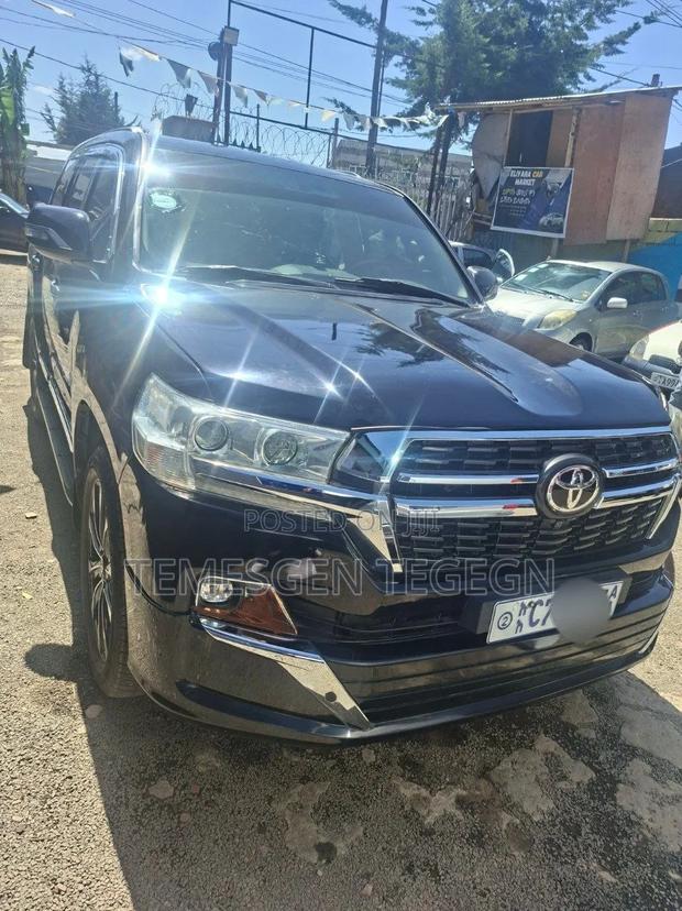 Toyota Land Cruiser 2014