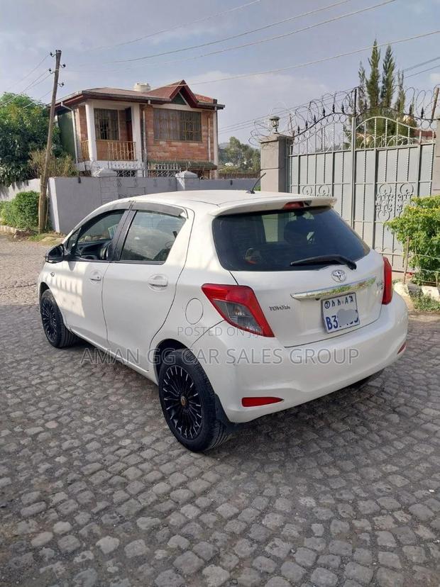 Toyota Yaris 2014 Ivory