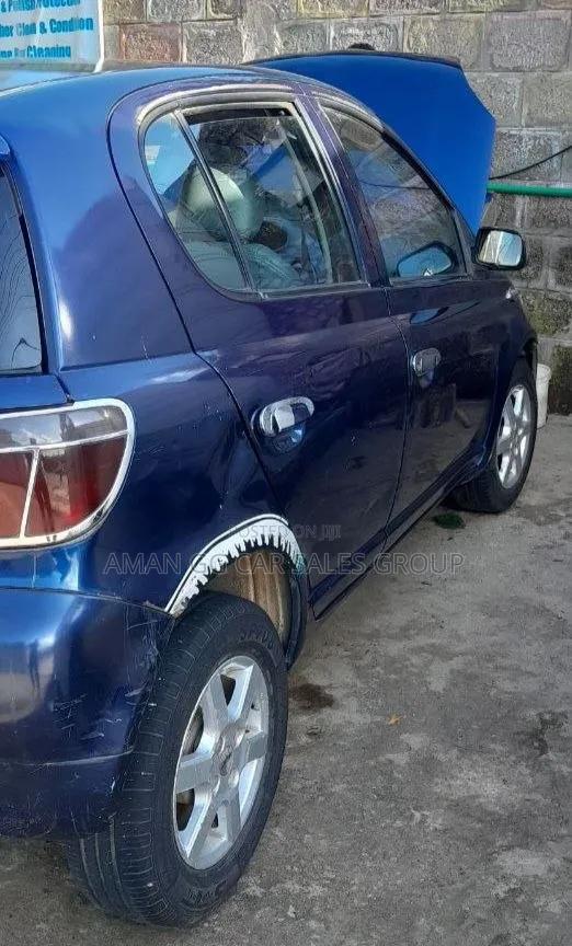 Toyota Yaris 2001 Blue