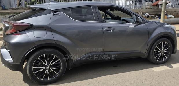 Toyota C-HR 2017 Gray