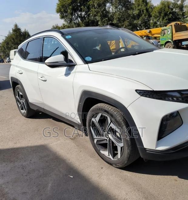 Hyundai Tucson XRT 2022 White