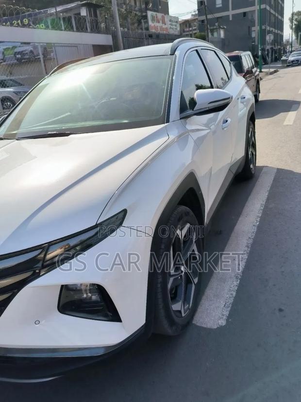 Hyundai Tucson XRT 2022 White