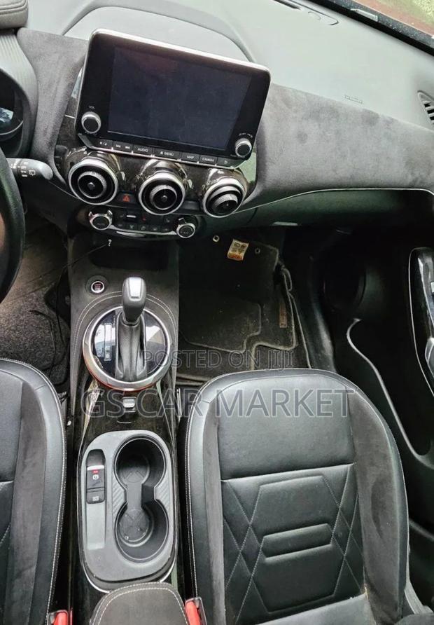 Nissan Juke 2021 Brown