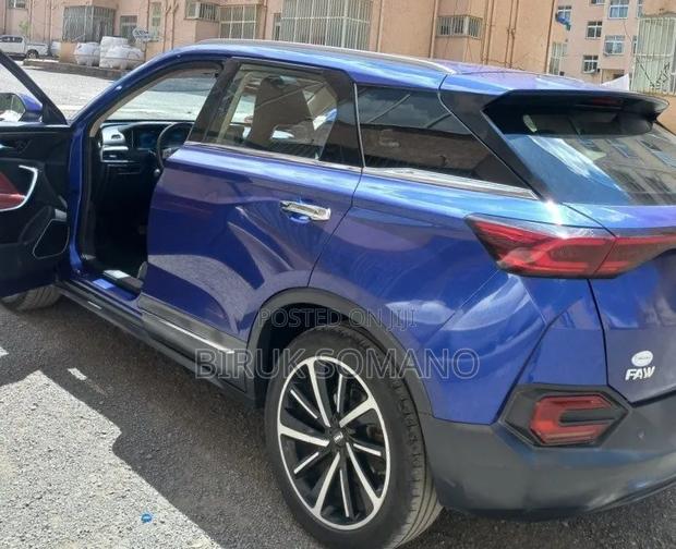 Bestune T77 1.2 FWD 2022 Blue
