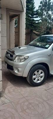Toyota Hilux 2010 Silver for sale