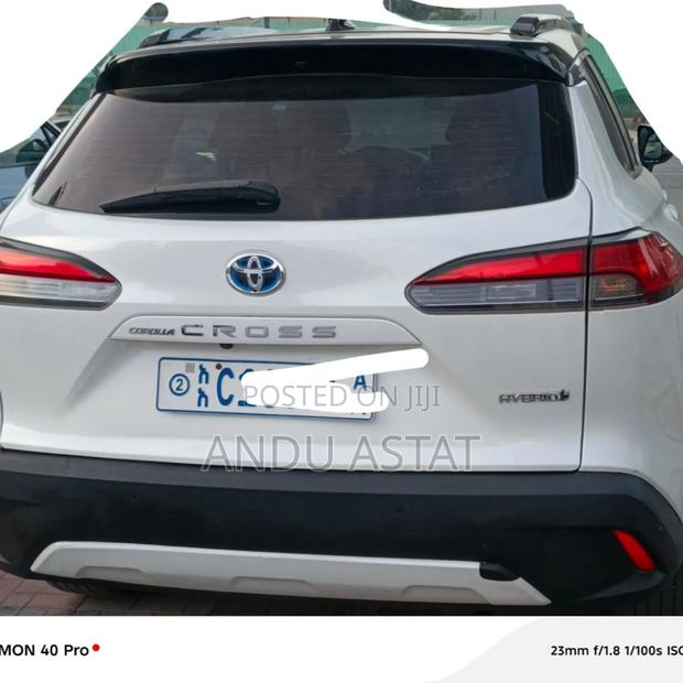 Toyota Corolla Cross 2022 White