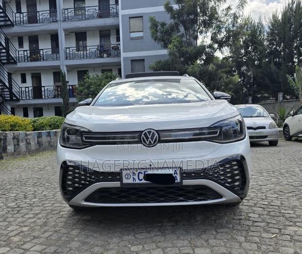 Volkswagen ID.6 2024 White