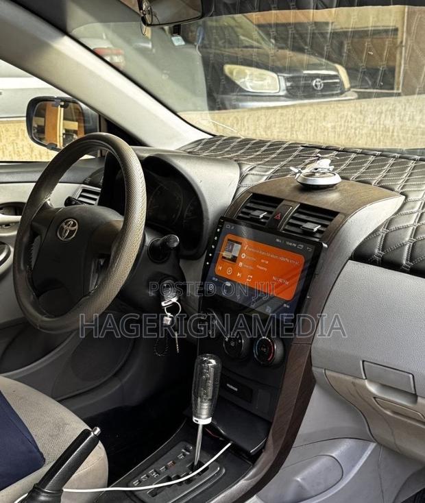 Toyota Corolla 2012 Black
