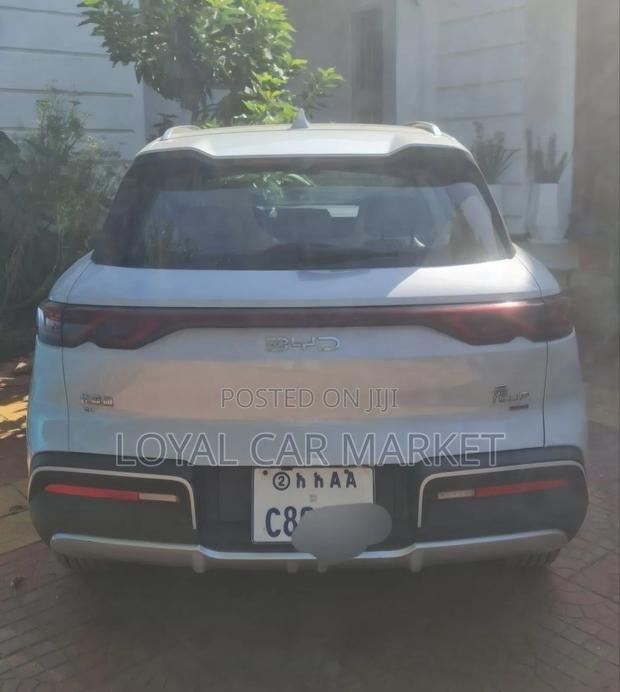 BYD Yuan Up 2025 Gray