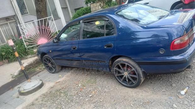 Toyota Carina E 1996 Blue