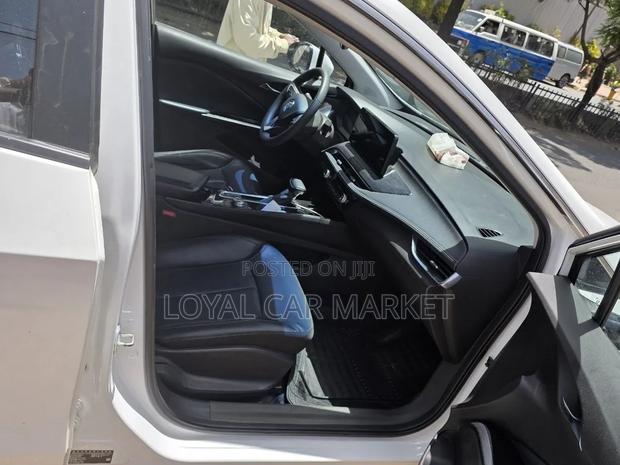 Buick Velite 6 2024 White