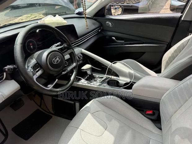Hyundai Avante 2021