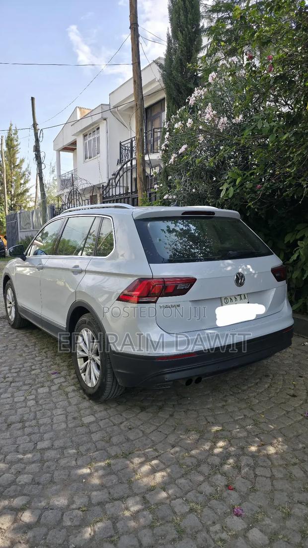 Volkswagen Tiguan 2.0T S FWD 2018 Off white