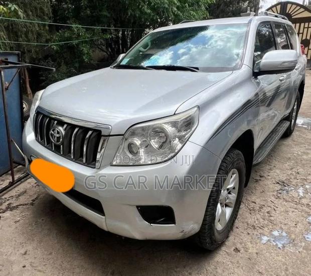 Toyota Land Cruiser Prado 2014 Silver
