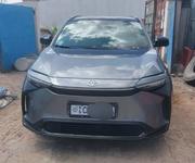 Toyota bZ4X 71.4 kWh AWD 2023 Gray for sale