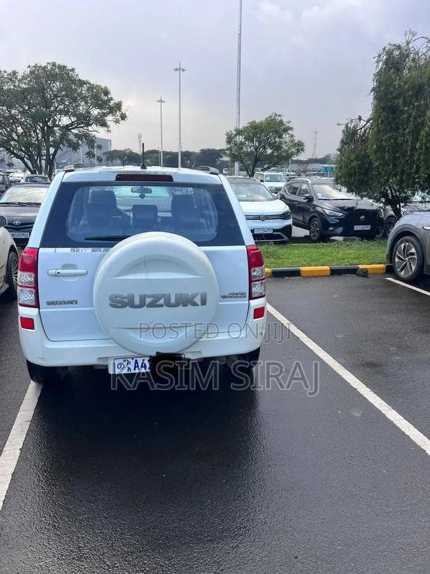 Suzuki Grand Vitara 2008 White