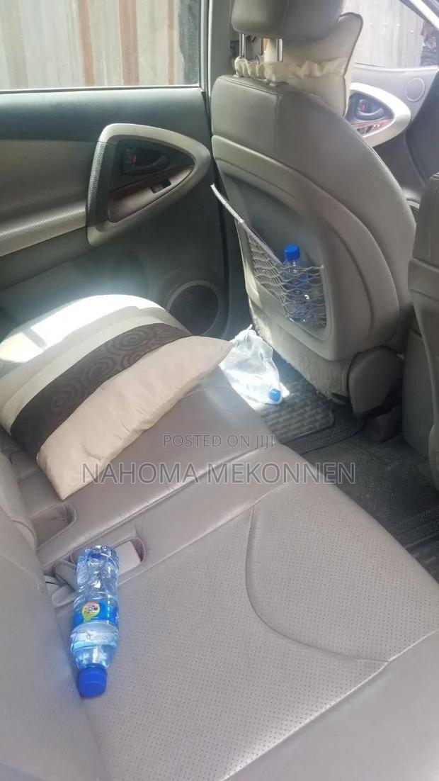 Toyota RAV4 2012 Silver