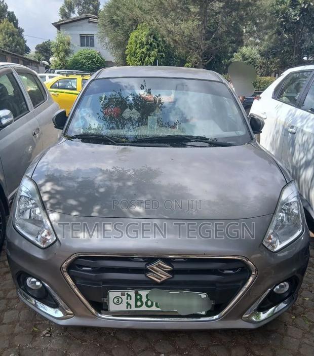 Suzuki Dzire 2022 Silver