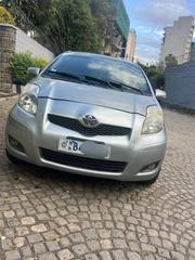 Toyota Yaris 2010 Gray for sale