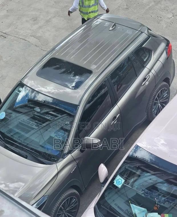 Toyota Corolla Cross Hybrid 2025 Gray