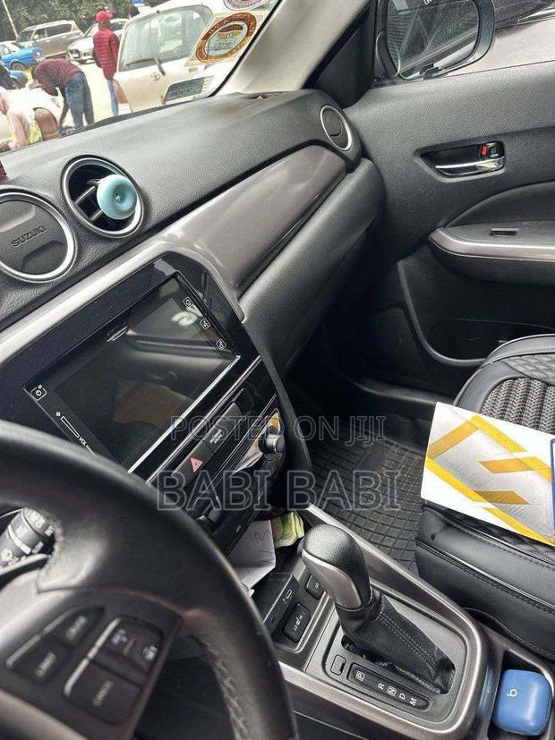 Suzuki Grand Vitara 2021 Gray