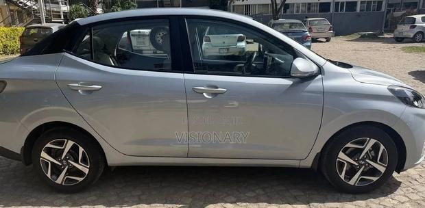 Hyundai I10 2022 Silver