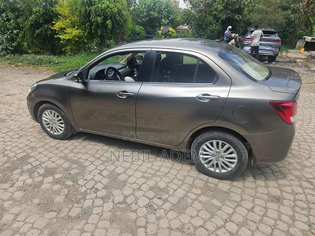 Suzuki Dzire 2022 Gray
