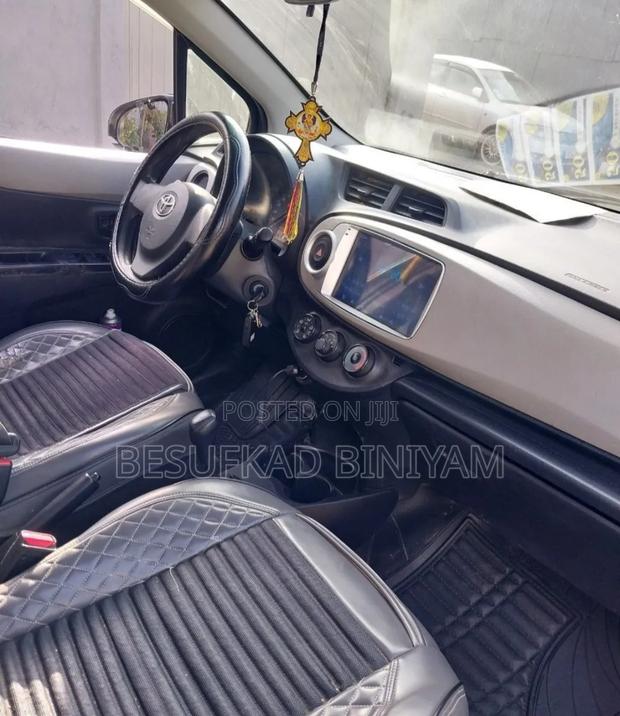 Toyota Yaris 2014 White