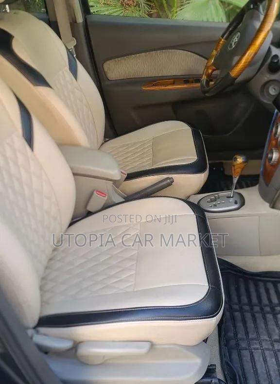 Toyota Yaris 2010
