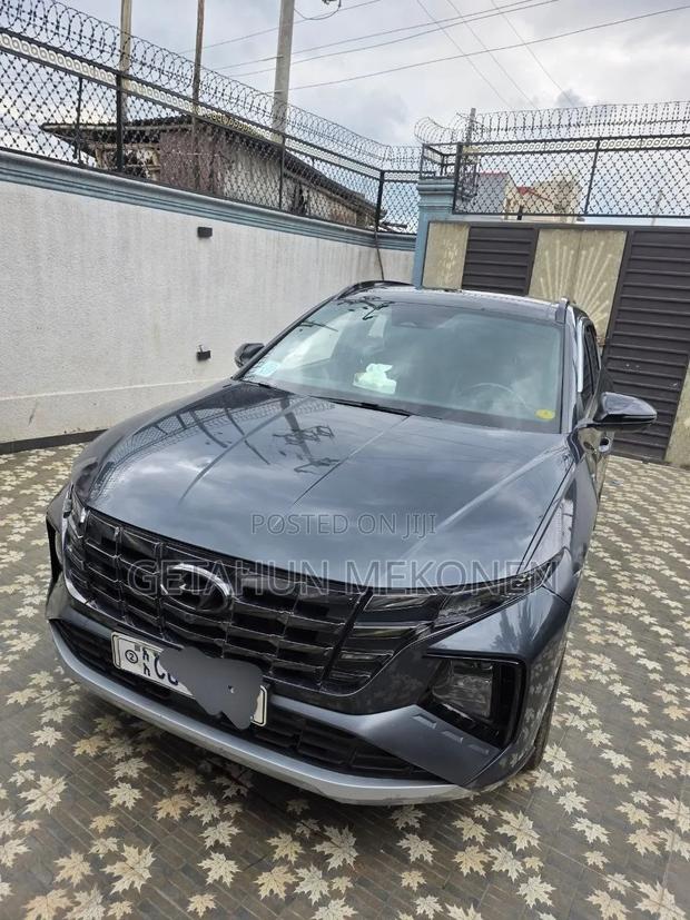 Hyundai Tucson 2021 Green